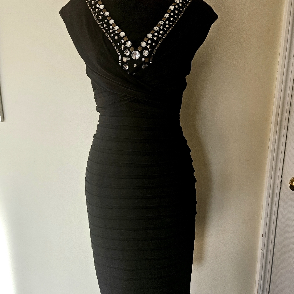 LBD Dressbarn Collection - Picture 2 of 4